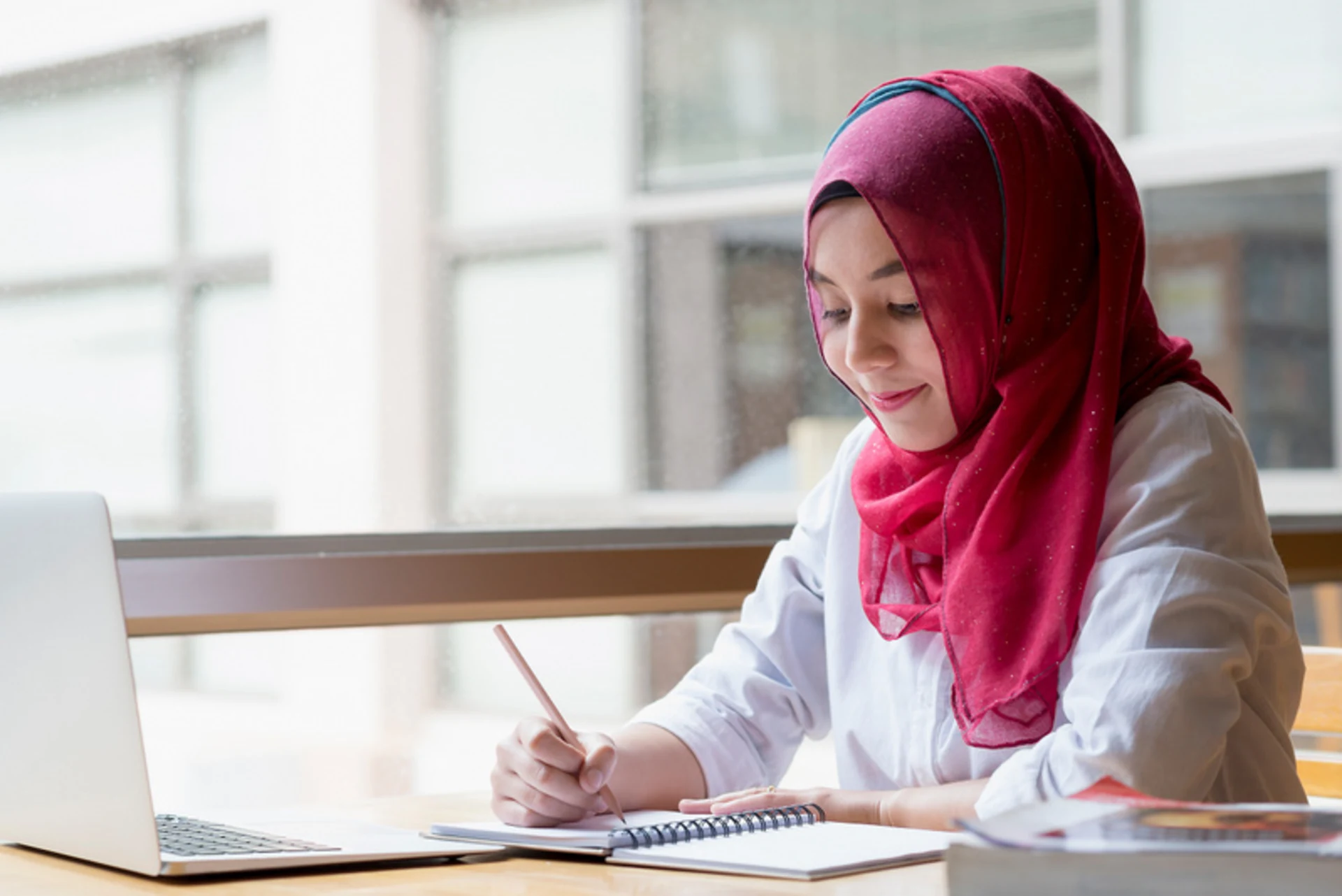 Learn the Quran Online with a Professional Female Tutor