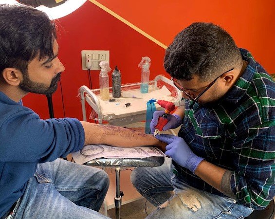 Discover the Best Tattoo Artist in Zirakpur: A Look Inside Eterno Tattooz