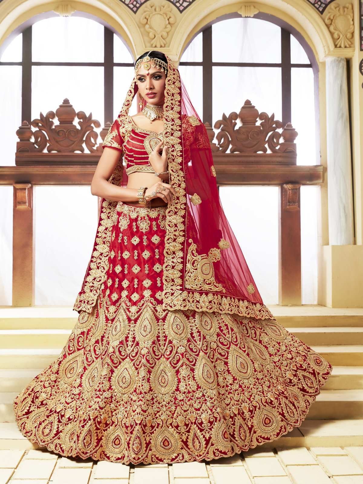 Exploring the Rich History of Pakistani Lehenga Choli: A Celebration of Culture and Tradition