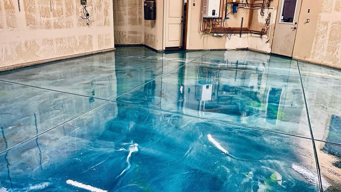<strong>BENEFITS OF EPOXY FLOORING.</strong>