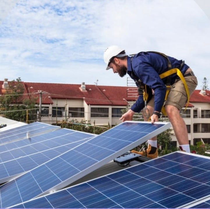 Why Commercial Solar Panels are the Way to Go