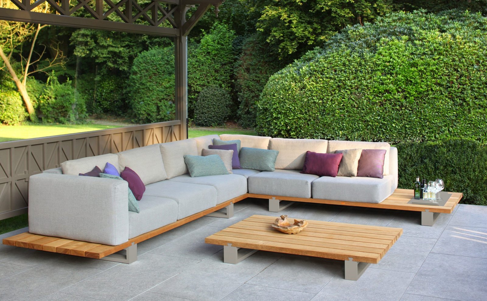 Outdoor Sofa Upholstery Ideas: Transforming Your Patio into a Stylish Retreat